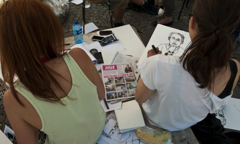 Hlapci pred parlamentom